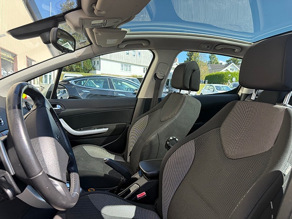 Peugeot 308 20 of 27