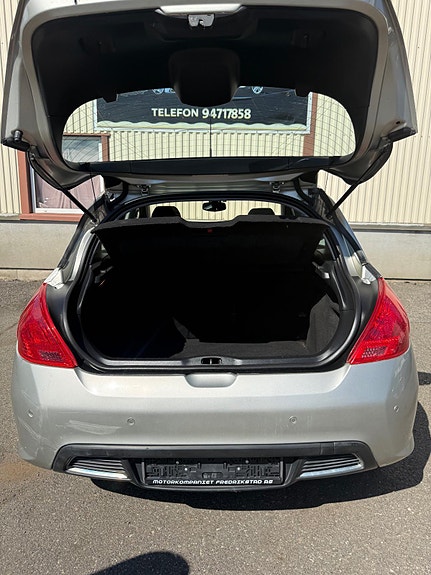 Peugeot 308 23 of 27