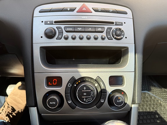 Peugeot 308 14 of 27