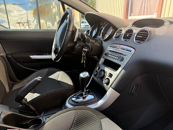 Peugeot 308 26 of 27