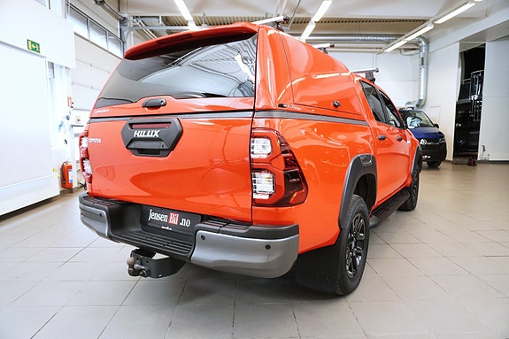 Toyota HiLux 6 of 30