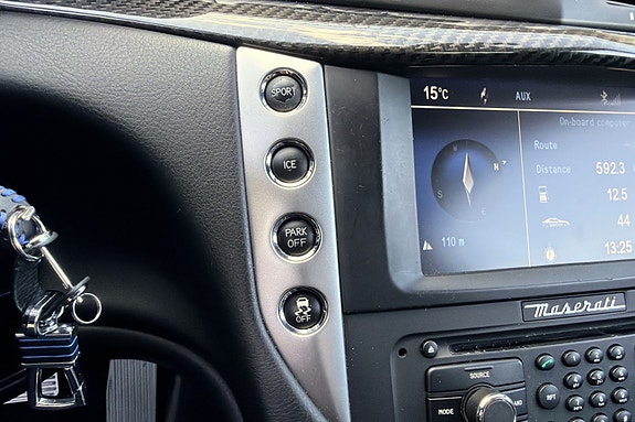 Maserati GranTurismo 17 of 21