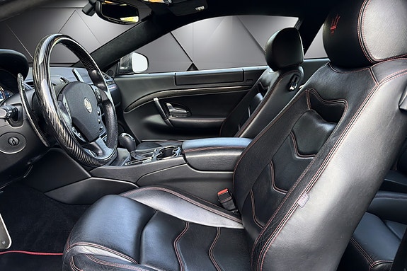 Maserati GranTurismo 11 of 21