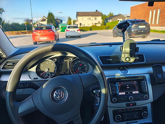 Volkswagen Passat 10 of 11