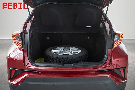 Toyota C-HR 22 of 24