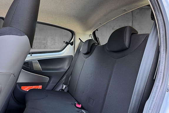 Toyota Aygo 11 of 11