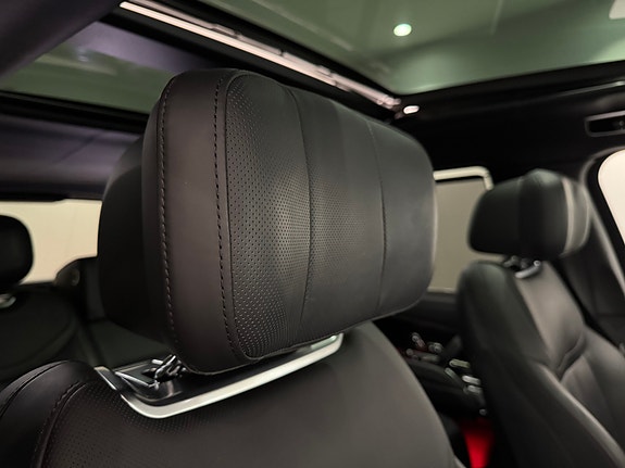 Land Rover Range Rover 23 of 30