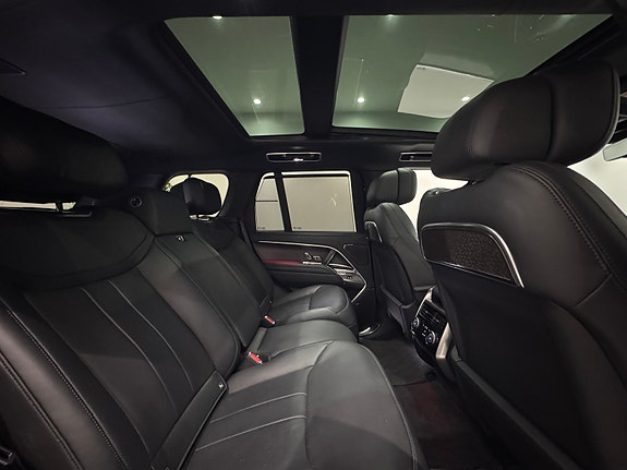 Land Rover Range Rover 17 of 30