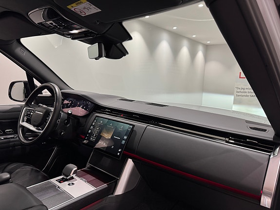 Land Rover Range Rover 15 of 30
