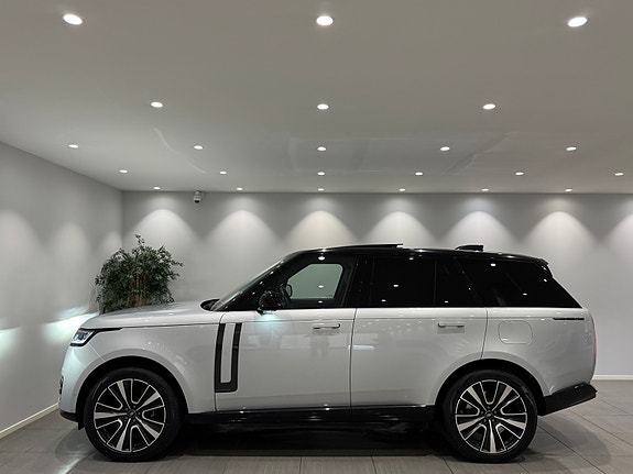 Land Rover Range Rover 2 of 30