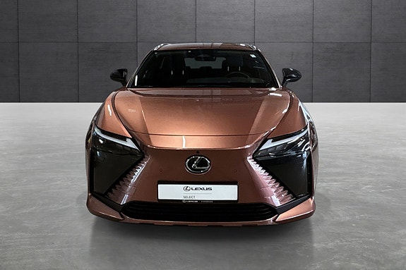 Lexus RZ450e 8 of 29