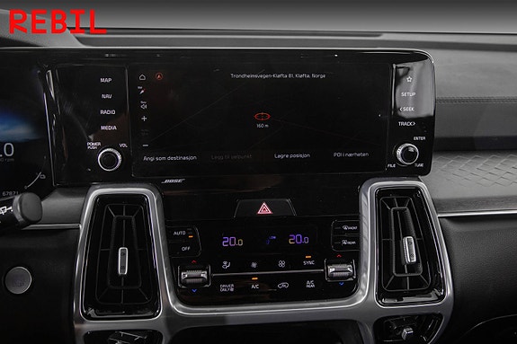 Kia Sorento 18 of 30