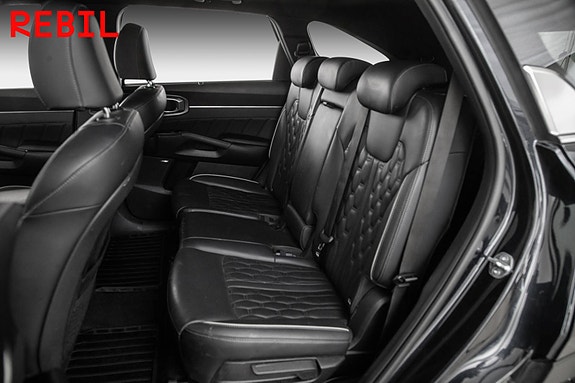 Kia Sorento 10 of 30
