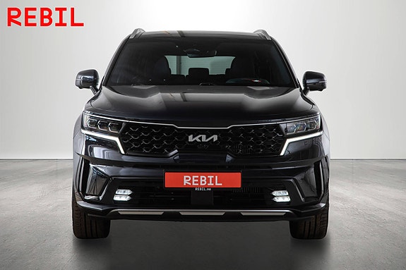 Kia Sorento 3 of 30