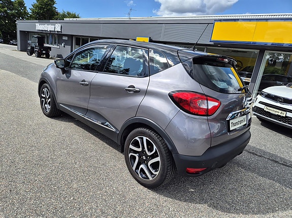 Renault Captur 6 of 26