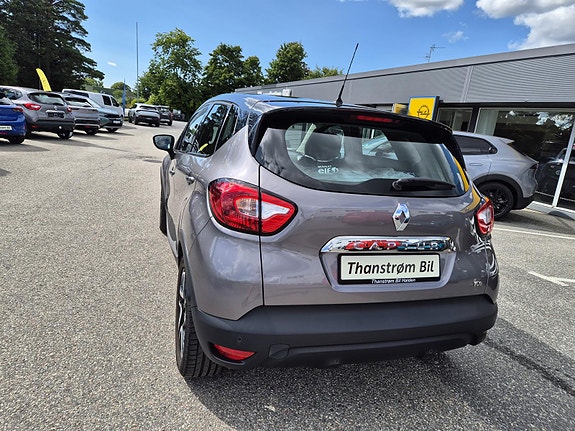 Renault Captur 7 of 26