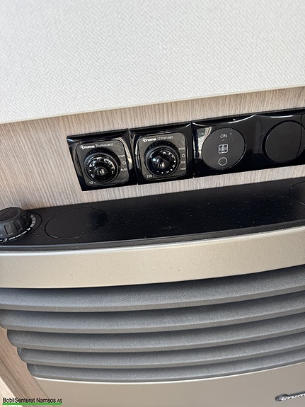 Bürstner  Premio Life 430 TS 10 of 15