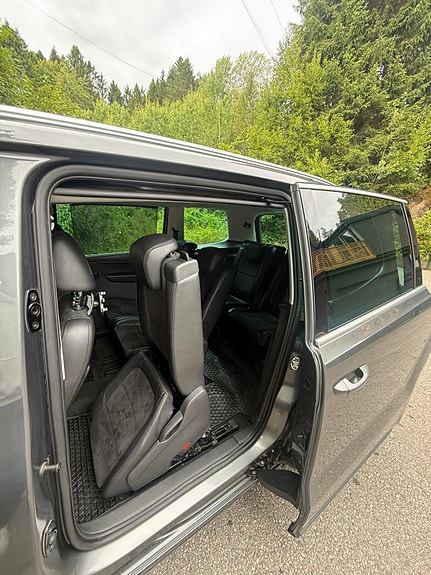 Volkswagen Sharan 7 of 16