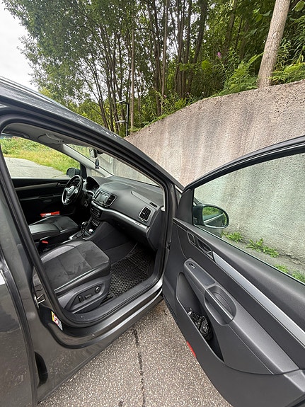 Volkswagen Sharan 9 of 16