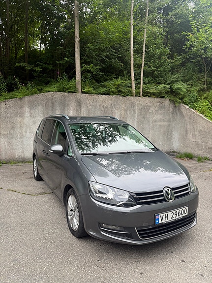 Volkswagen Sharan 2 of 16