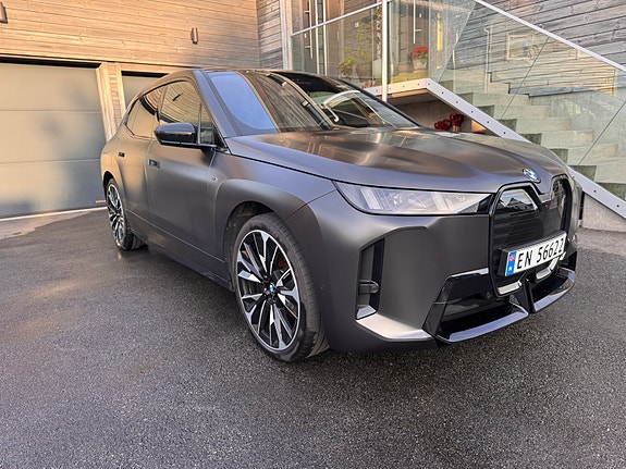 BMW iX 9 of 9