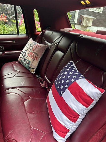 Lincoln Town Car 15 of 16