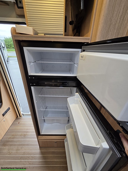 Sunlight T 69 L Med senkeseng 3850 / 3500 kg 30 of 30