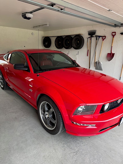 Ford Mustang 13 of 30