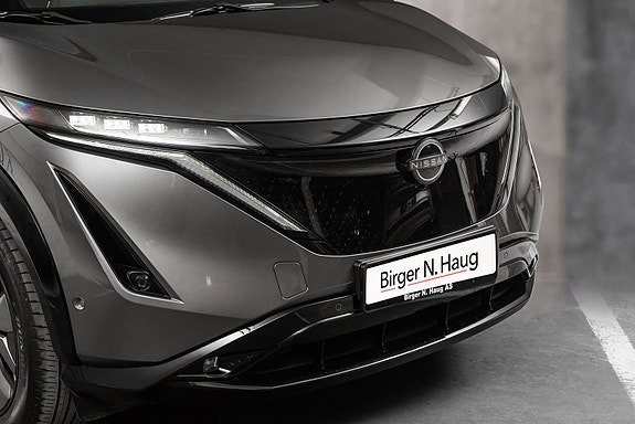 Nissan Ariya 4 of 30