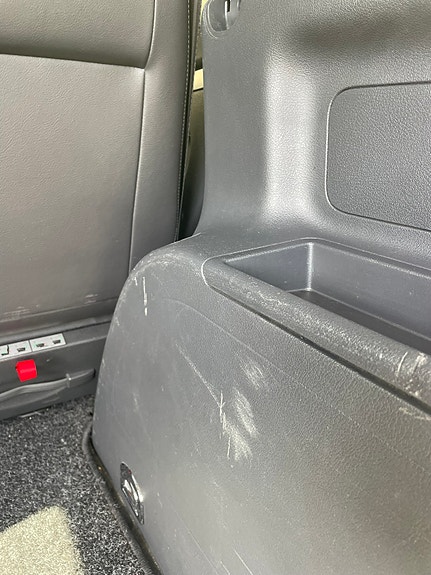 Volkswagen Touran 22 of 27