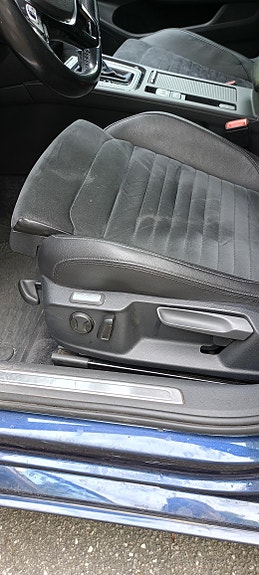 Volkswagen Passat 17 of 24
