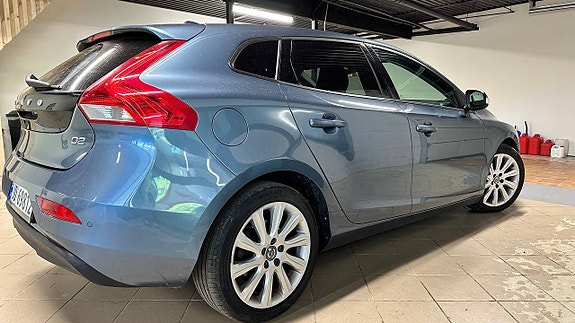 Volvo V40 5 of 24