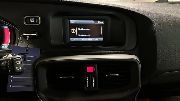 Volvo V40 14 of 24