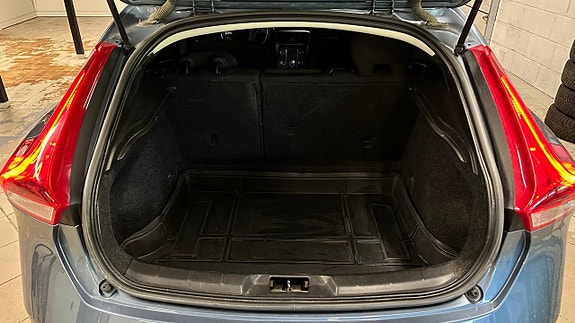 Volvo V40 7 of 24