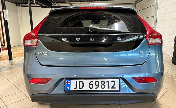 Volvo V40 4 of 24