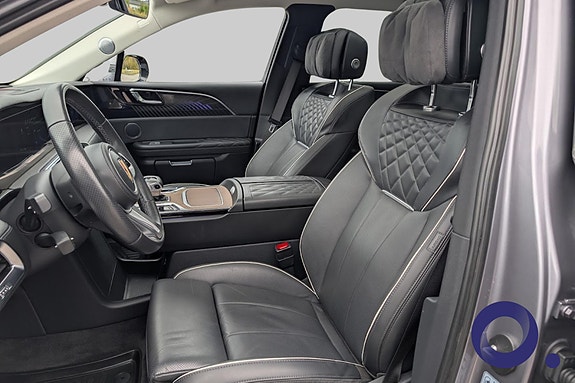 Hongqi E-HS9 12 of 25