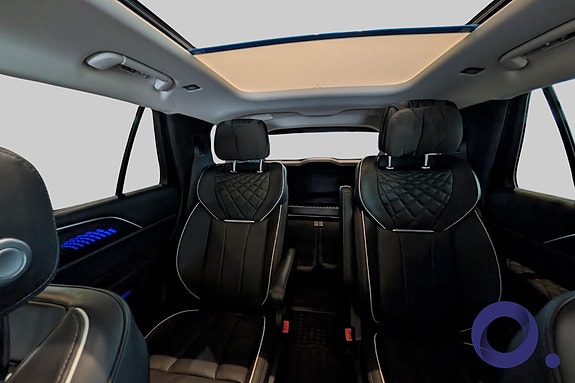 Hongqi E-HS9 15 of 25