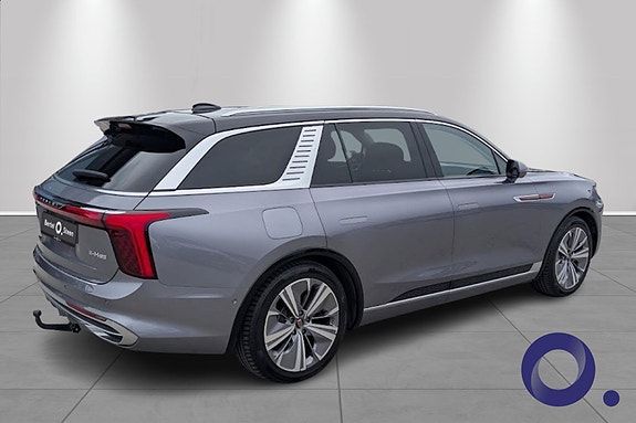 Hongqi E-HS9 7 of 25