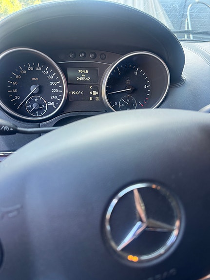 Mercedes-Benz GL420 5 of 30