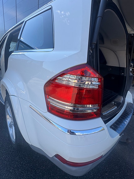 Mercedes-Benz GL420 30 of 30