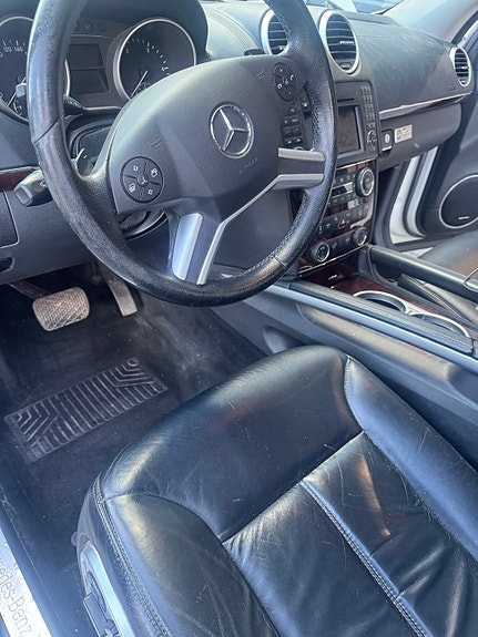 Mercedes-Benz GL420 17 of 30