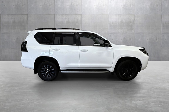 Toyota Land Cruiser 6 of 30