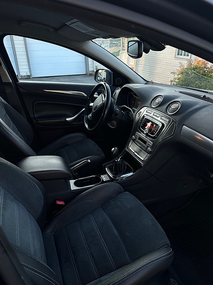 Ford Mondeo 6 of 12