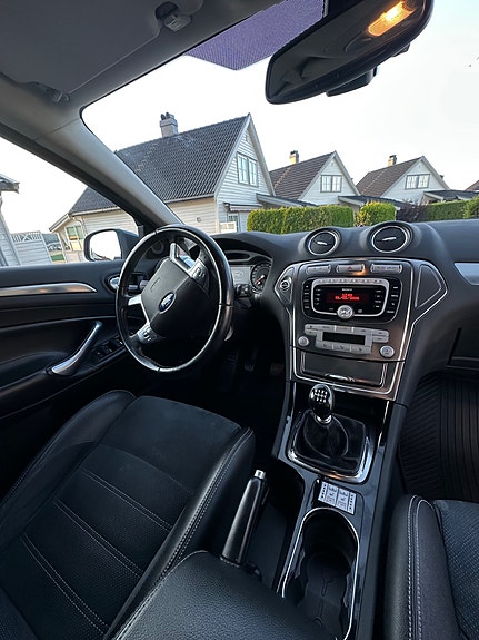 Ford Mondeo 11 of 12