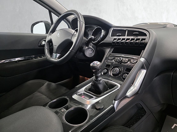 Peugeot 3008 13 of 30
