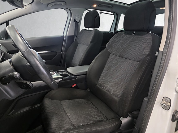 Peugeot 3008 22 of 30