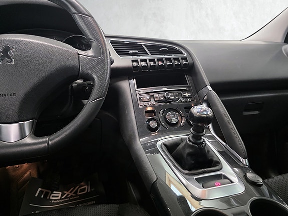 Peugeot 3008 16 of 30
