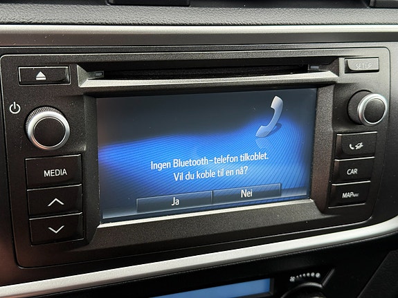 Toyota Auris 25 of 30
