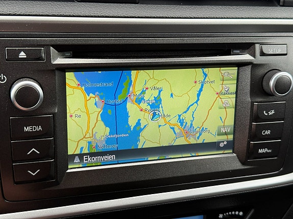Toyota Auris 21 of 30