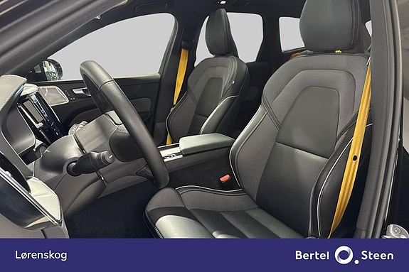 Volvo XC60 13 of 30